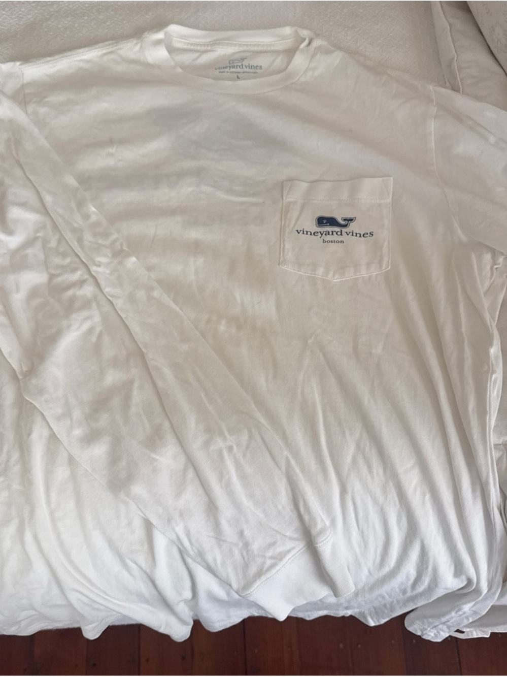 Vineyard Vines White Long-Sleeve Pocket Tee with Blue Whale Logo